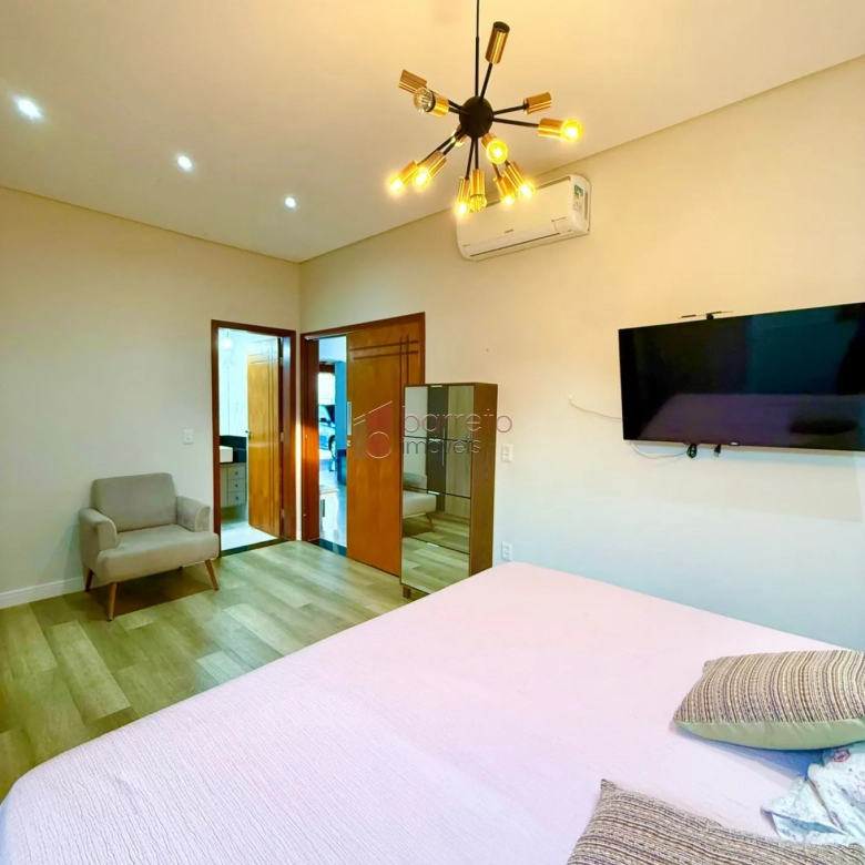 CASA TÉRREA EM ESTILO NEOCOLONIAL À VENDA NO CONDOMÍNIO GRAN VILLE SÃO VENÂNCIO EM ITUPEVA/SP