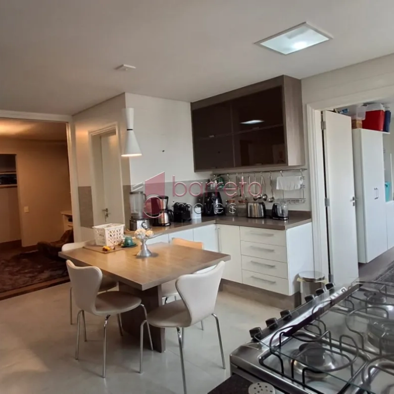 APARTAMENTO À VENDA NO CONDOMÍNIO PORTAL DO ANHANGABAÚ – JUNDIAÍ/SP