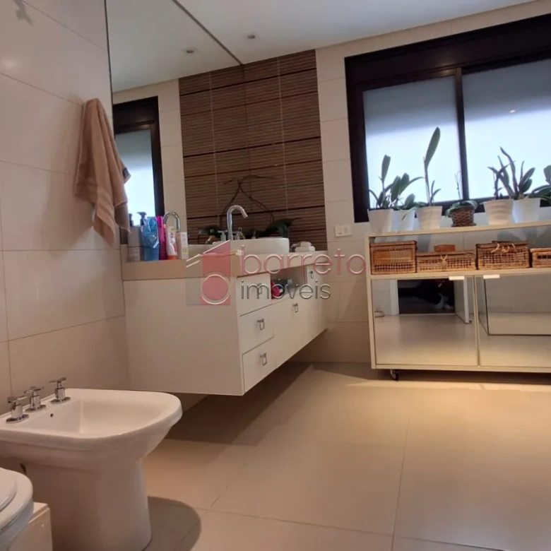 APARTAMENTO À VENDA NO CONDOMÍNIO PORTAL DO ANHANGABAÚ – JUNDIAÍ/SP
