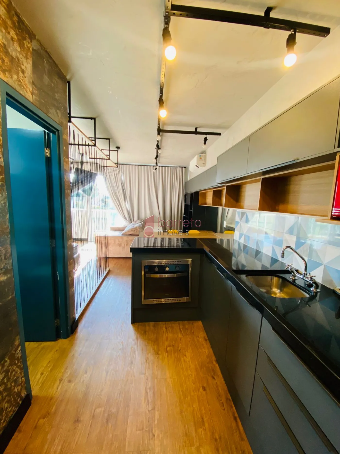 APARTAMENTO ESTILO FLAT MOBILIADO PARA LOCAÇÃO OU VENDA NO CONDOMÍNIO LÍNEA – JUNDIAÍ/SP