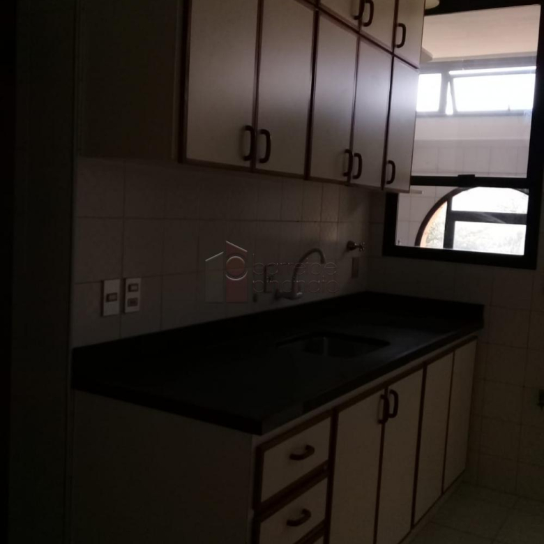 APARTAMENTO À VENDA NO EDIFÍCIO BBC – CENTRO – JUNDIAÍ/SP