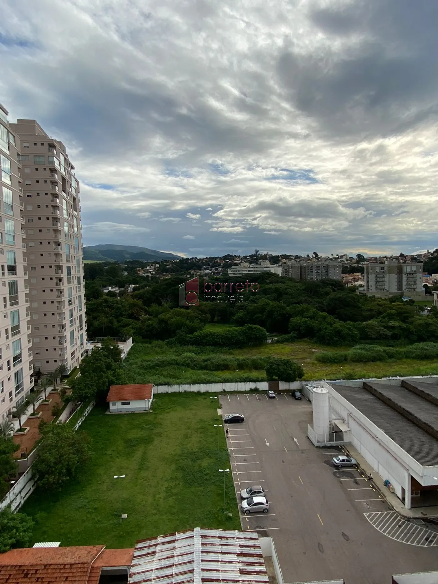 APARTAMENTO À VENDA NO CONDOMÍNIO CHÁCARA DAS FLORES I EM JUNDIAÍ/SP