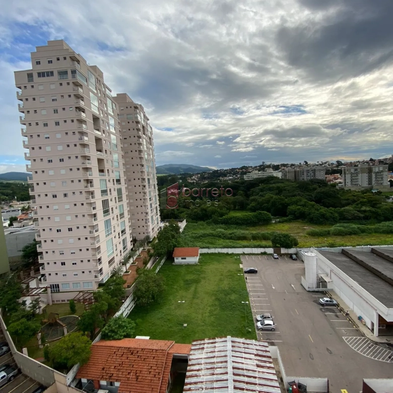 APARTAMENTO À VENDA NO CONDOMÍNIO CHÁCARA DAS FLORES I EM JUNDIAÍ/SP