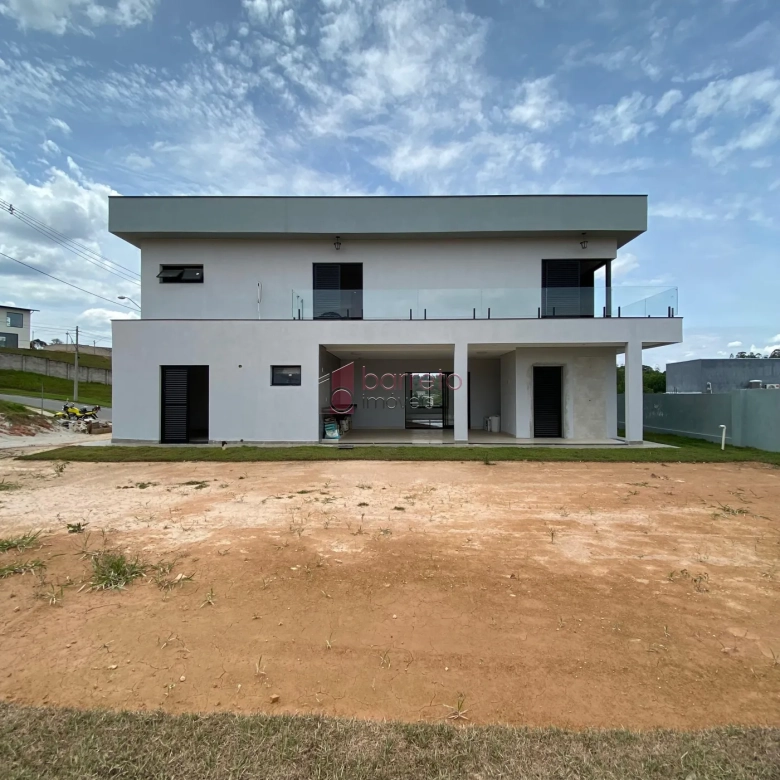 CASA À VENDA NO CONDOMÍNIO TERRAS DO CAXAMBÚ – JUNDIAÍ/SP