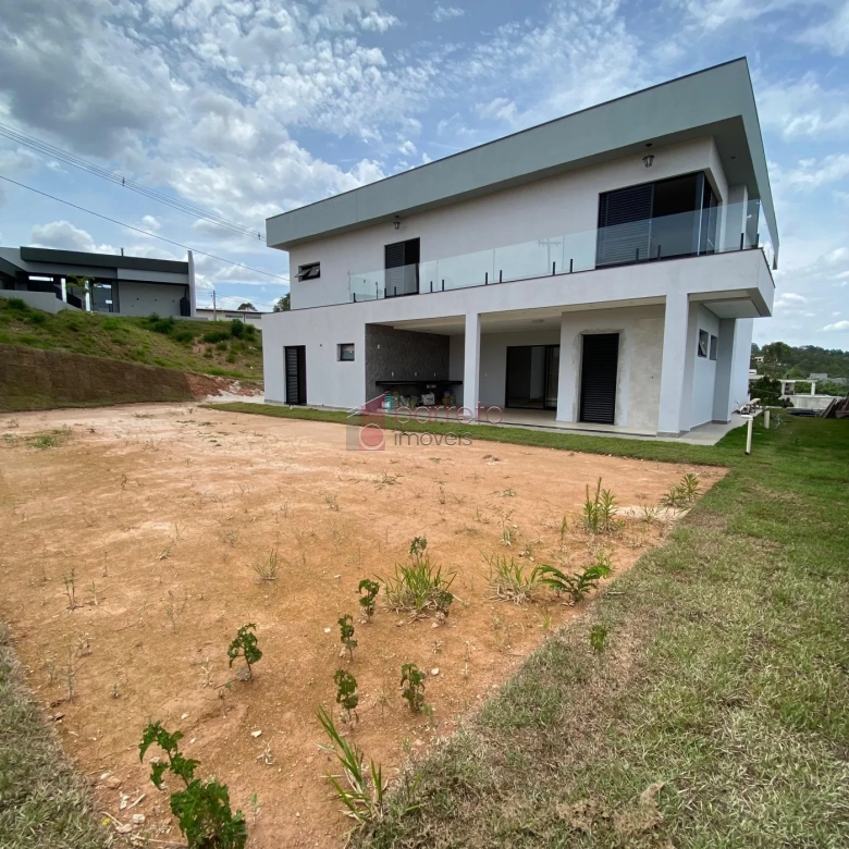 CASA À VENDA NO CONDOMÍNIO TERRAS DO CAXAMBÚ – JUNDIAÍ/SP
