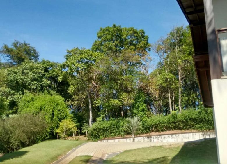 Magnífica residência em condomínio fechado, localizada na cidade de Jundiaí, a 40 minutos de São Paulo.