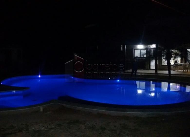 Magnífica residência em condomínio fechado, localizada na cidade de Jundiaí, a 40 minutos de São Paulo.