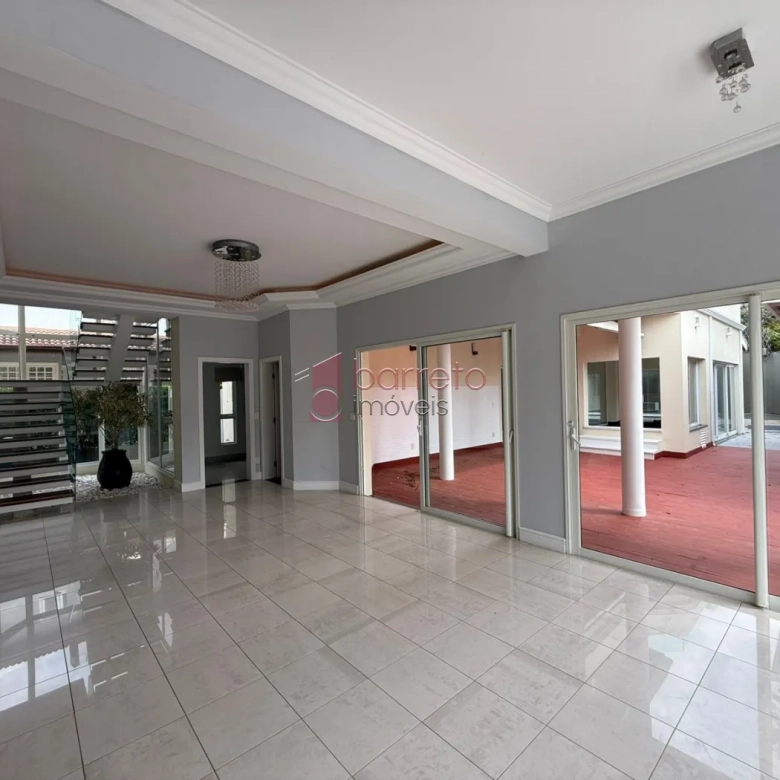 CASA PARA LOCAÇÃO NO CONDOMÍNIO SAMAMBAIAS – JUNDIAÍ/SP