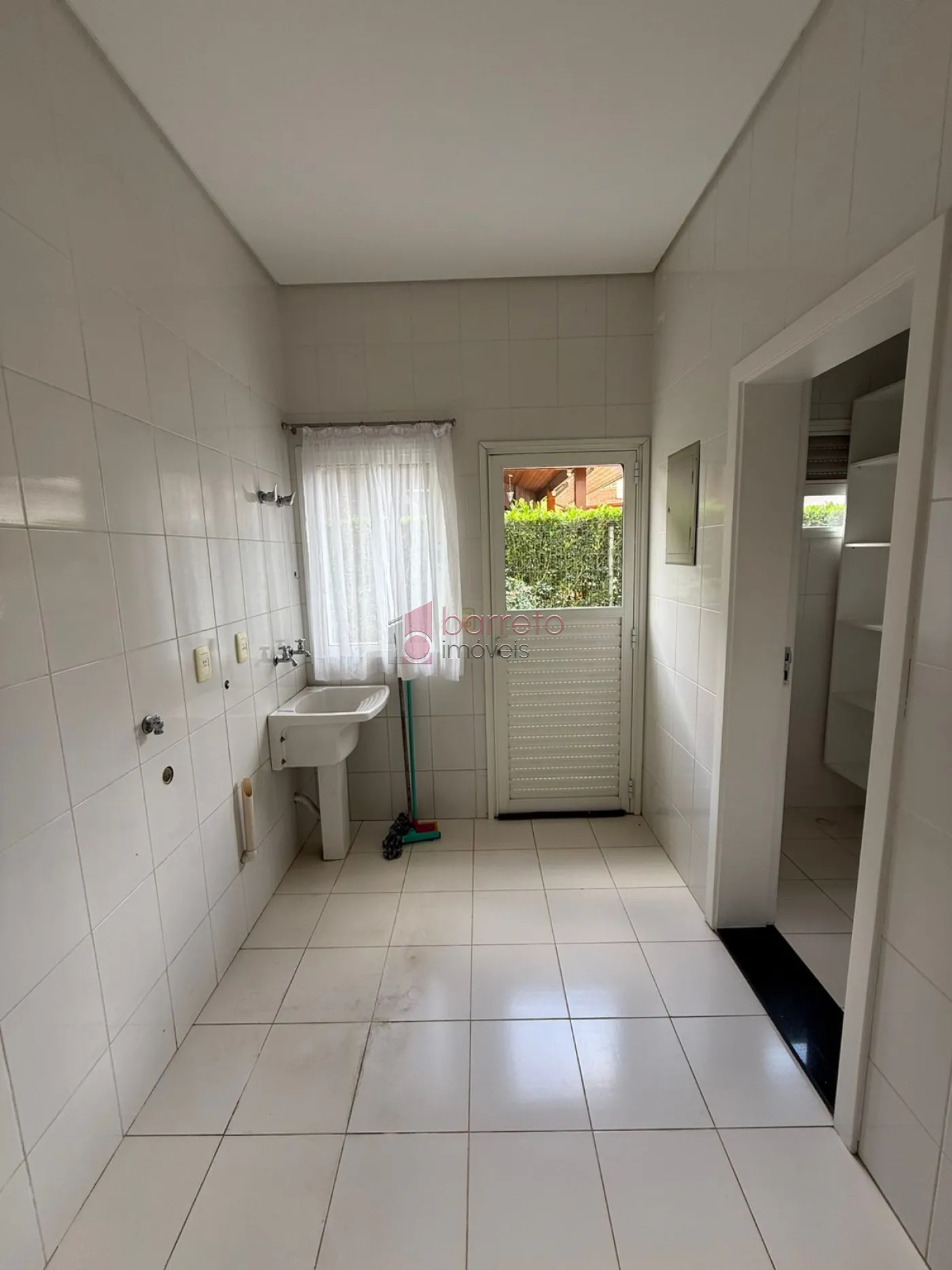CASA PARA LOCAÇÃO NO CONDOMÍNIO SAMAMBAIAS – JUNDIAÍ/SP