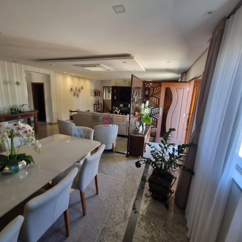 CASA ALTO PADRÃO À VENDA NO CONDOMÍNIO TERRAS DE SÃO CARLOS – JUNDIAÍ/SP