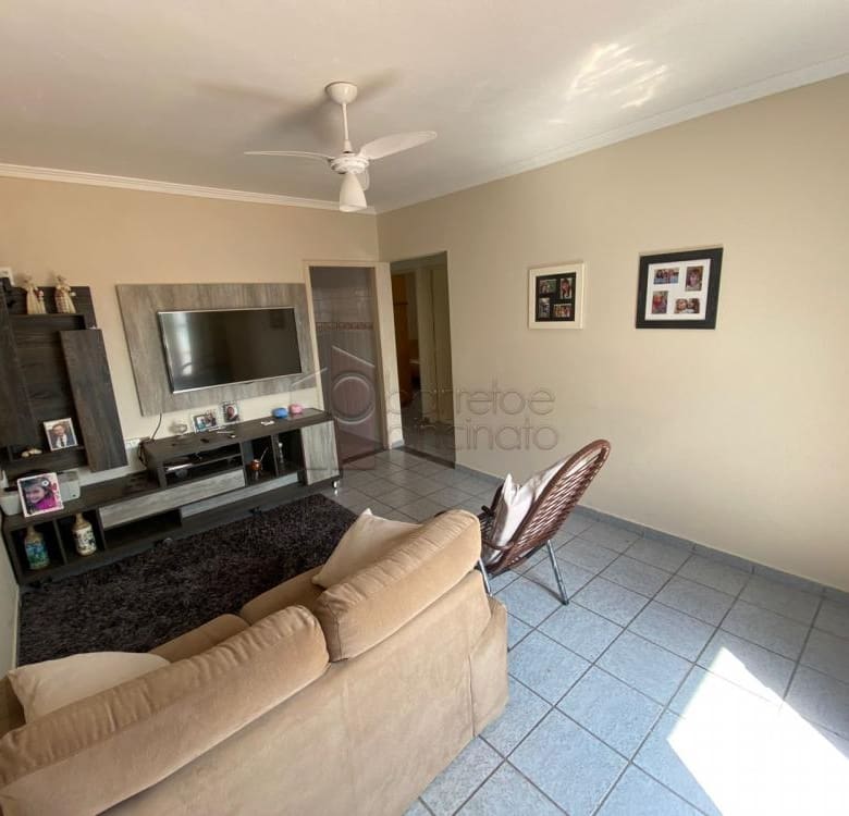 CASA COM EDÍCULA PARA VENDA CIDADE NOVA I – JUNDIAÍ -SP