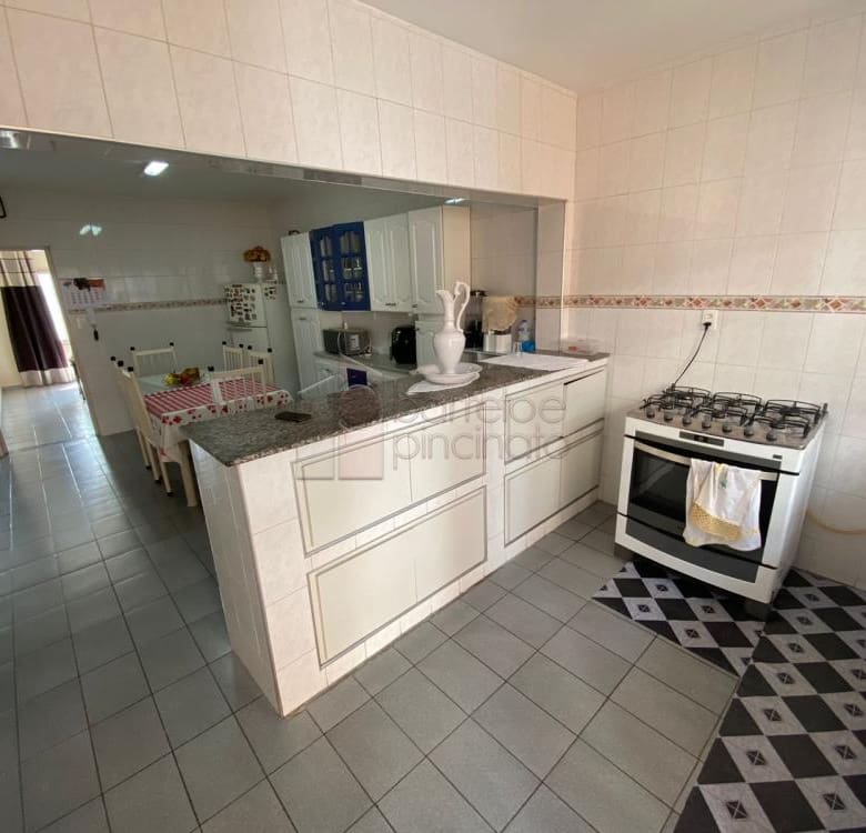 CASA COM EDÍCULA PARA VENDA CIDADE NOVA I – JUNDIAÍ -SP