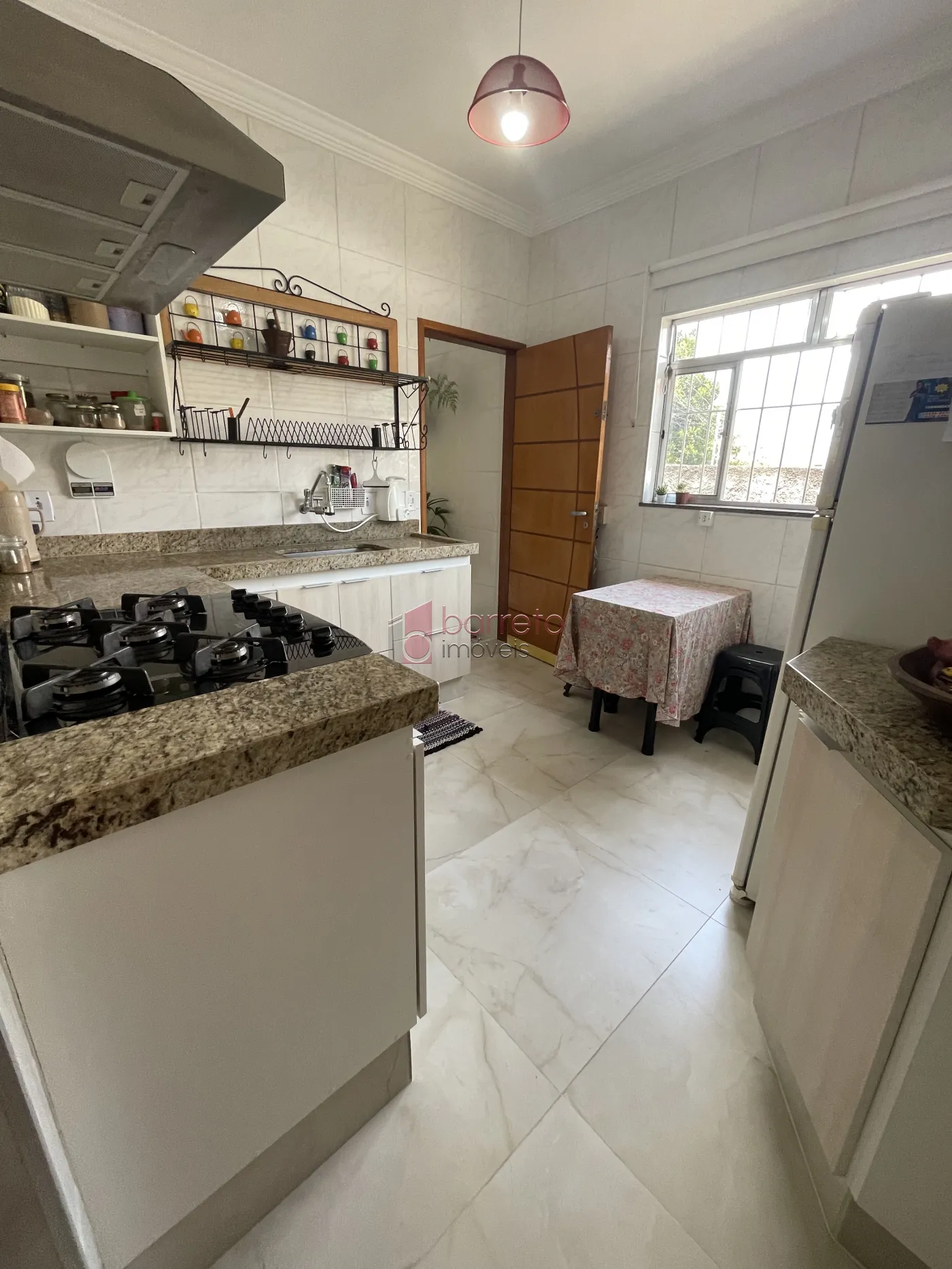 CASA COM EDÍCULA À VENDA NO BAIRRO CIDADE NOVA I EM JUNDIAÍ/SP