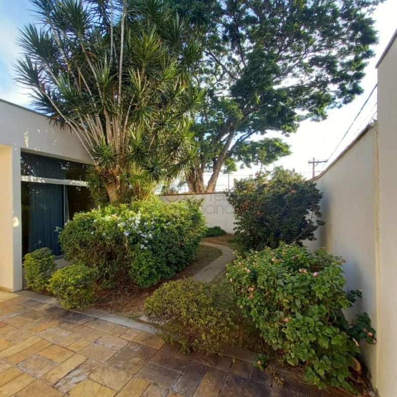 CASA À VENDA NO BAIRRO JARDIM BRASIL – JUNDIAÍ/SP