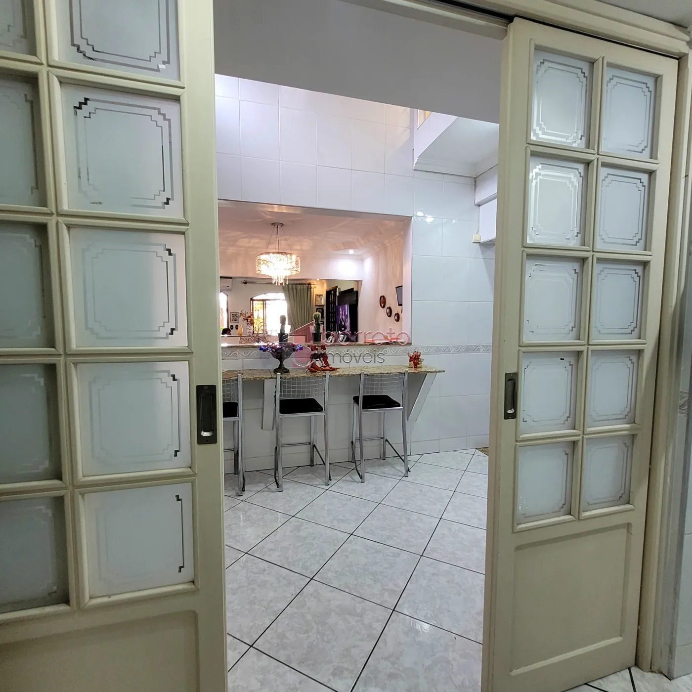 CASA À VENDA NO JARDIM ESTÁDIO  JUNDIAÍ – SP