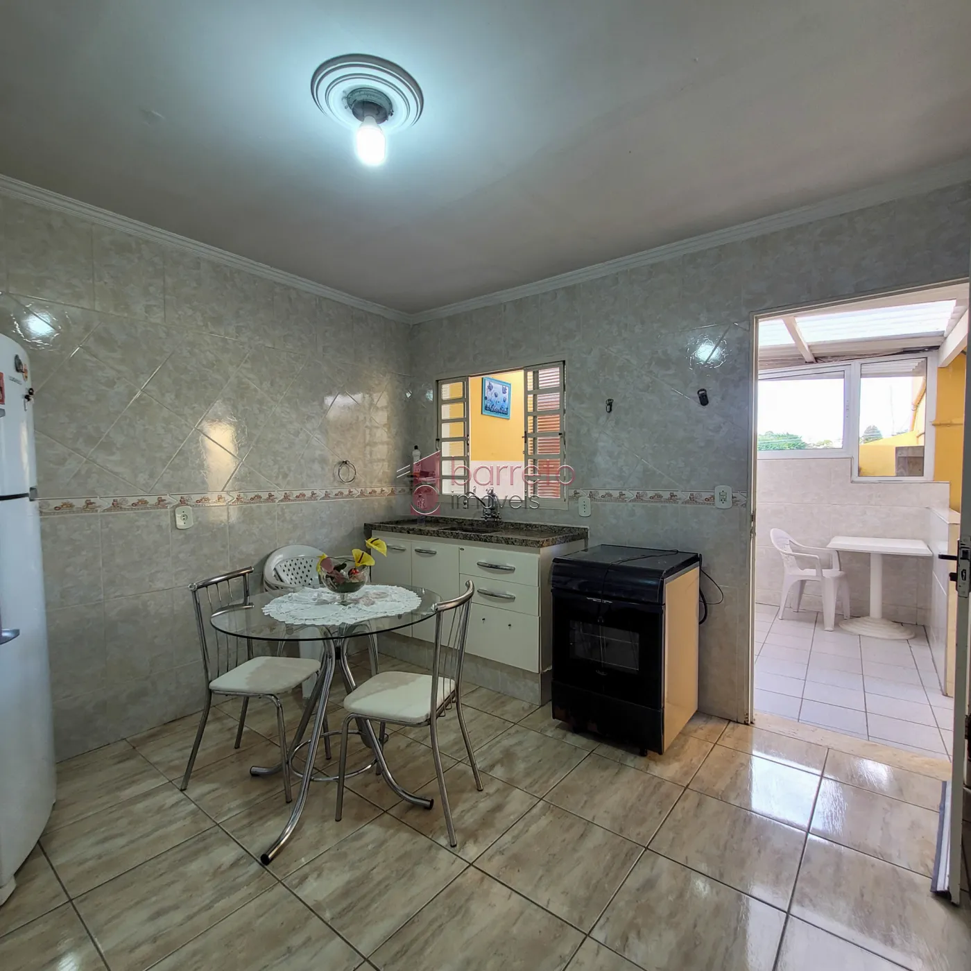 CASA À VENDA NO JARDIM ESTÁDIO  JUNDIAÍ – SP