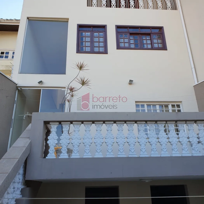 CASA À VENDA NO BAIRRO VILA GALVÃO EM JUNDIAÍ/SP