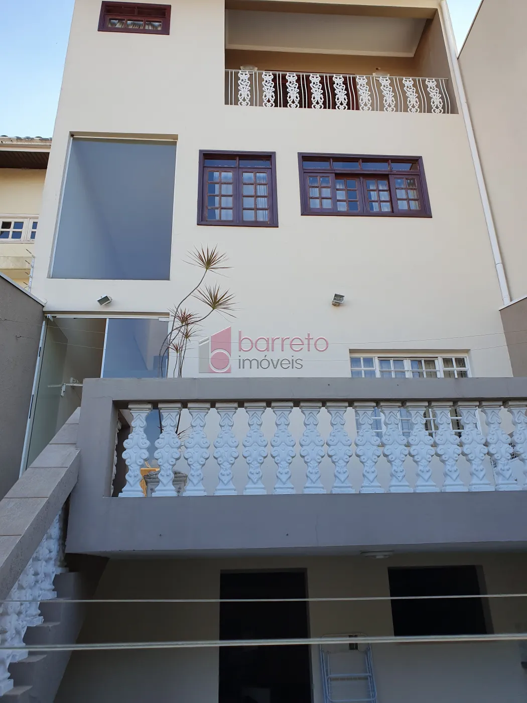 CASA À VENDA NO BAIRRO VILA GALVÃO EM JUNDIAÍ/SP