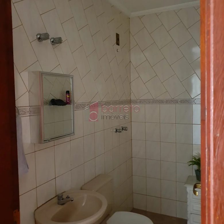 CASA À VENDA NO BAIRRO VILA GALVÃO EM JUNDIAÍ/SP