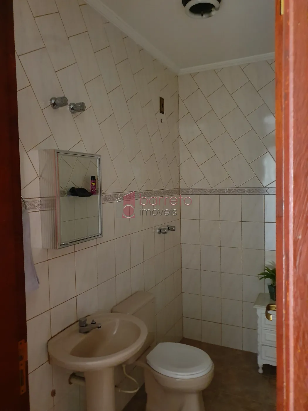 CASA À VENDA NO BAIRRO VILA GALVÃO EM JUNDIAÍ/SP