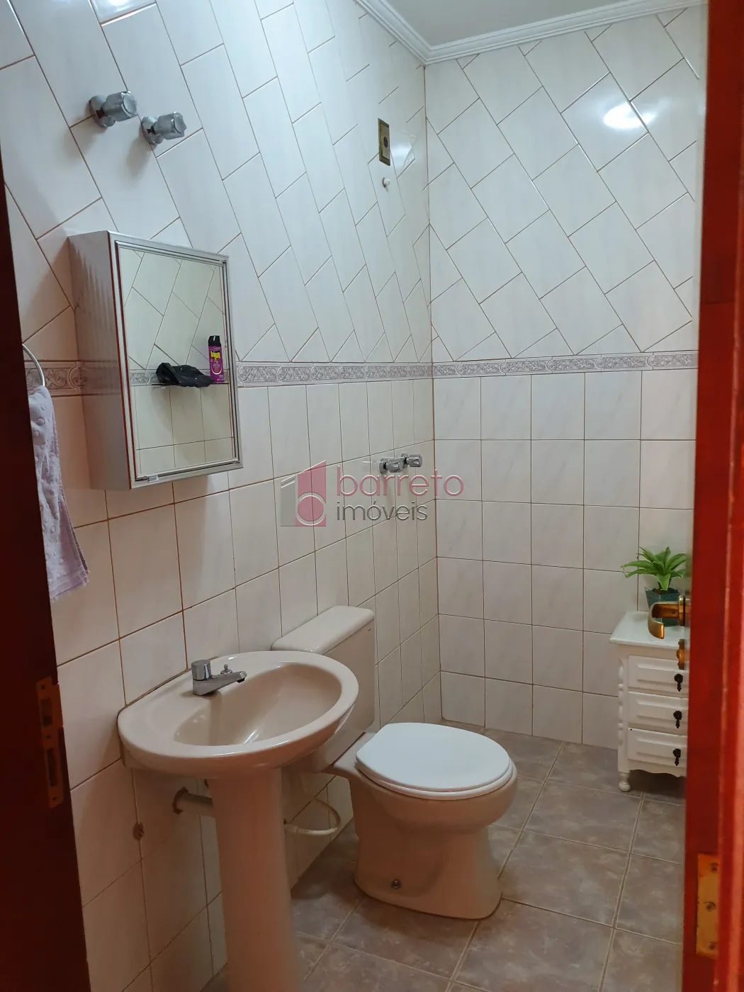 CASA À VENDA NO BAIRRO VILA GALVÃO EM JUNDIAÍ/SP