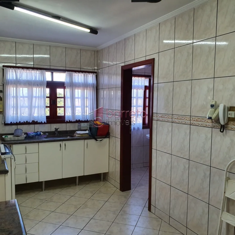 CASA À VENDA NO BAIRRO VILA GALVÃO EM JUNDIAÍ/SP