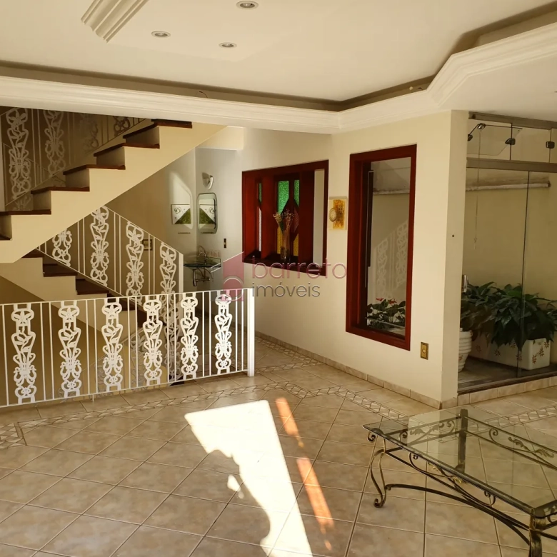 CASA À VENDA NO BAIRRO VILA GALVÃO EM JUNDIAÍ/SP
