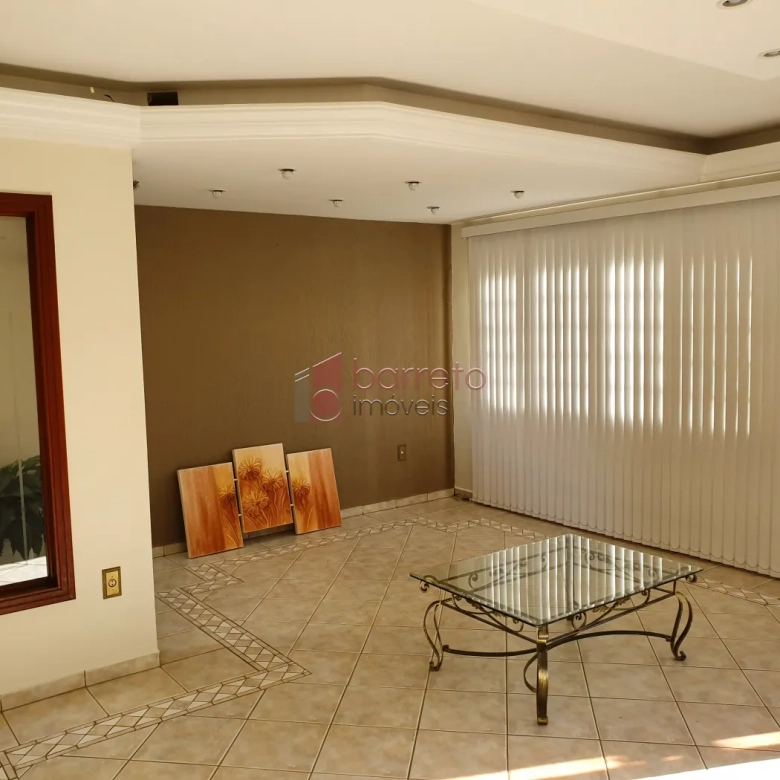 CASA À VENDA NO BAIRRO VILA GALVÃO EM JUNDIAÍ/SP
