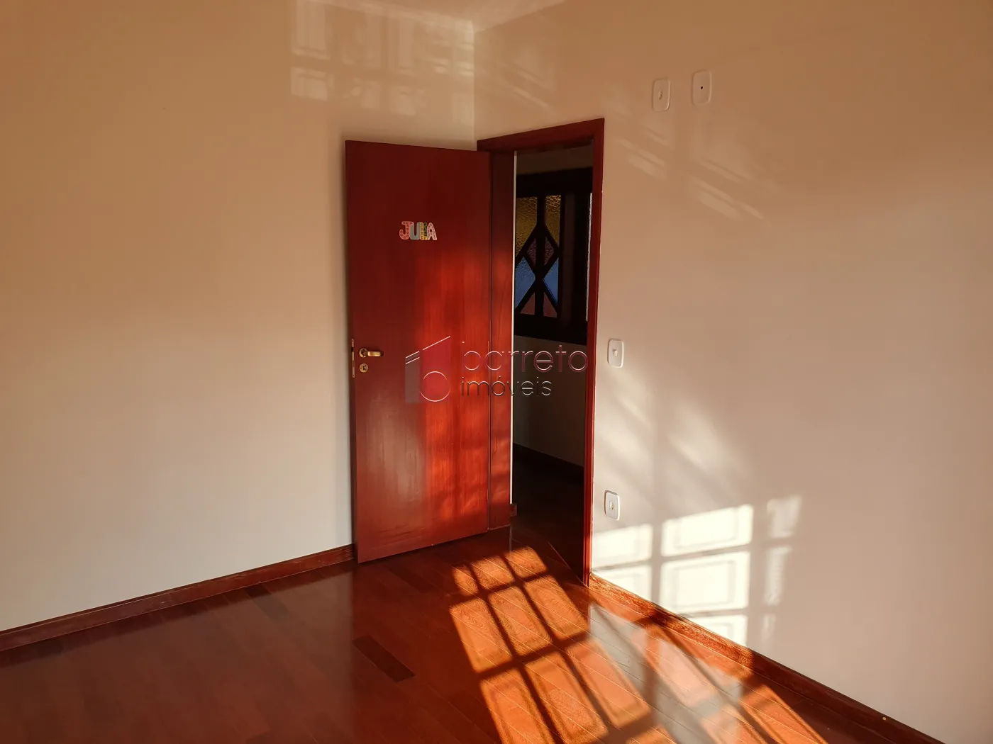 CASA À VENDA NO BAIRRO VILA GALVÃO EM JUNDIAÍ/SP