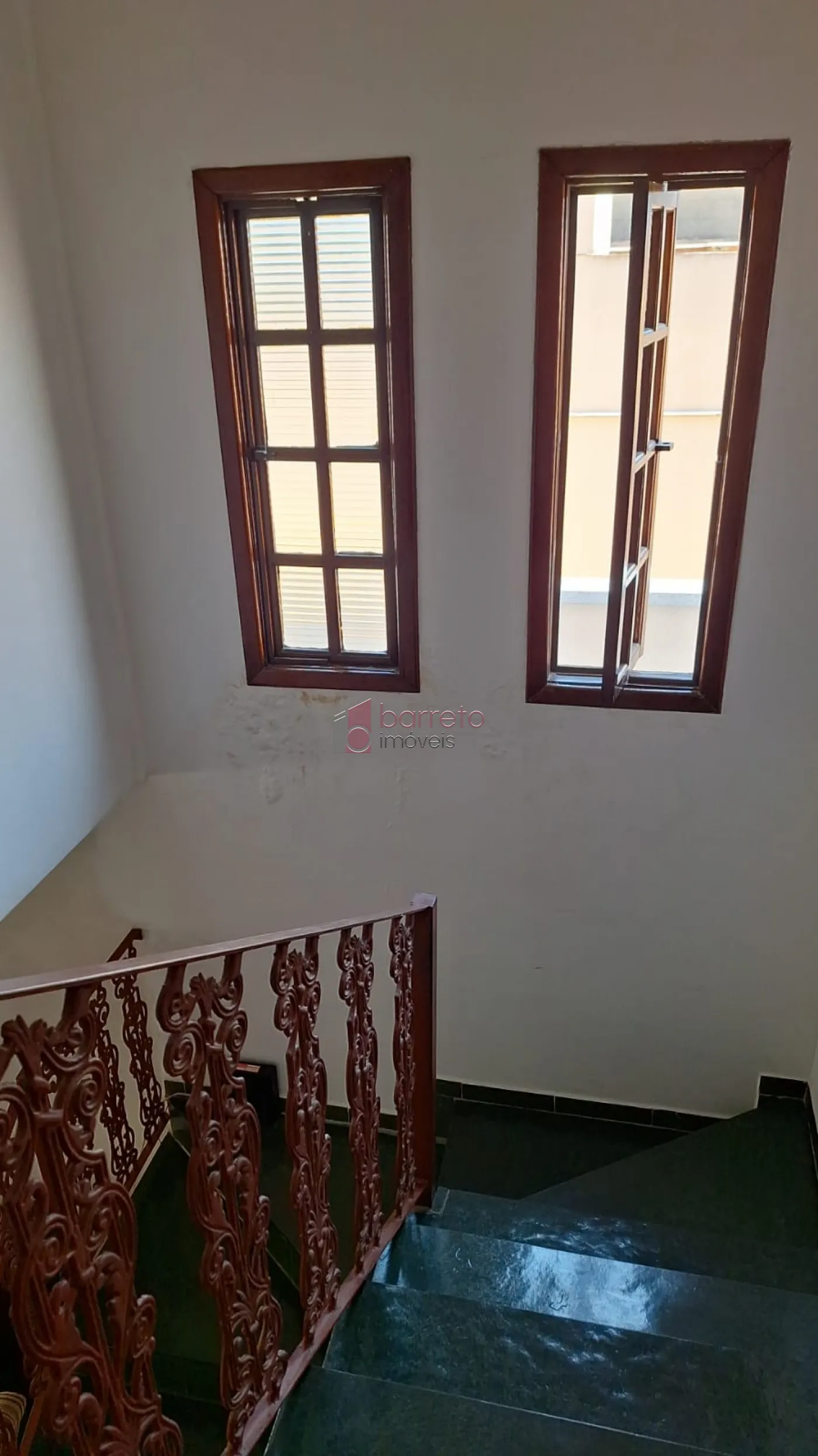 CASA À VENDA NO JARDIM TULIPAS EM JUNDIAÍ/SP