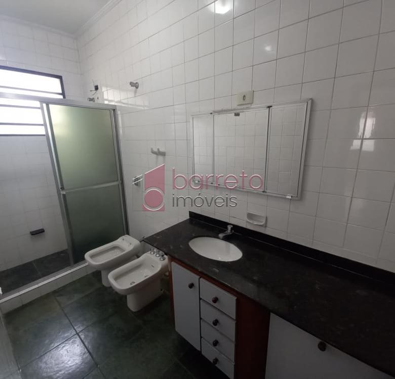 CASA SOBRADO PARA VENDA/LOCAÇÃO, NO BAIRRO VILA MUNICIPAL, NA REGIÃO CENTRAL DE JUNDIAÍ/SP