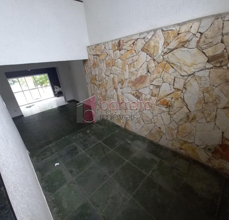 CASA SOBRADO PARA VENDA/LOCAÇÃO, NO BAIRRO VILA MUNICIPAL, NA REGIÃO CENTRAL DE JUNDIAÍ/SP