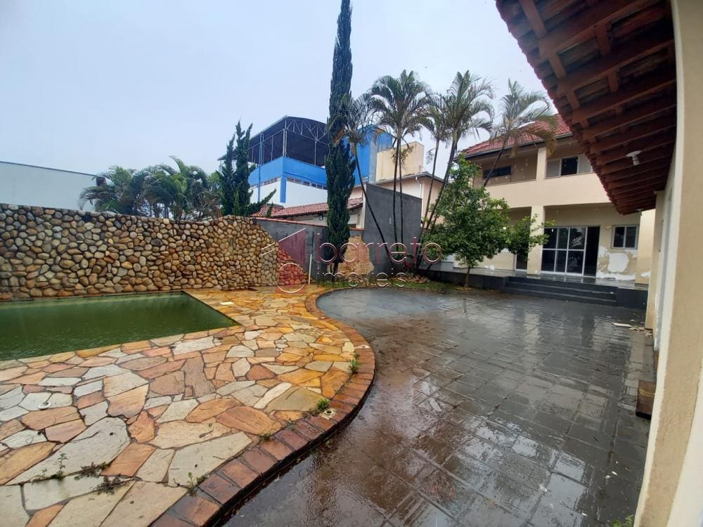CASA SOBRADO PARA VENDA/LOCAÇÃO, NO BAIRRO VILA MUNICIPAL, NA REGIÃO CENTRAL DE JUNDIAÍ/SP