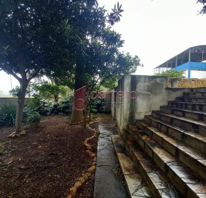 CASA SOBRADO PARA VENDA/LOCAÇÃO, NO BAIRRO VILA MUNICIPAL, NA REGIÃO CENTRAL DE JUNDIAÍ/SP