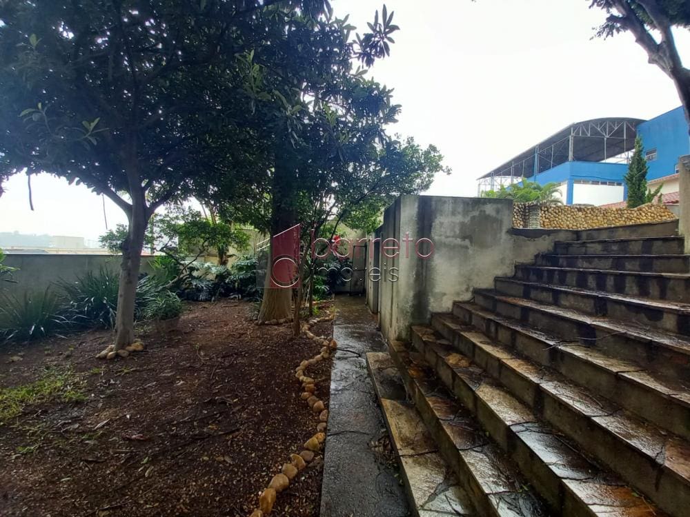 CASA SOBRADO PARA VENDA/LOCAÇÃO, NO BAIRRO VILA MUNICIPAL, NA REGIÃO CENTRAL DE JUNDIAÍ/SP