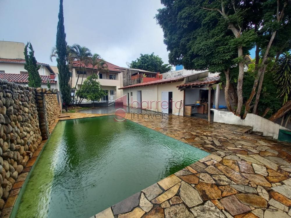 CASA SOBRADO PARA VENDA/LOCAÇÃO, NO BAIRRO VILA MUNICIPAL, NA REGIÃO CENTRAL DE JUNDIAÍ/SP