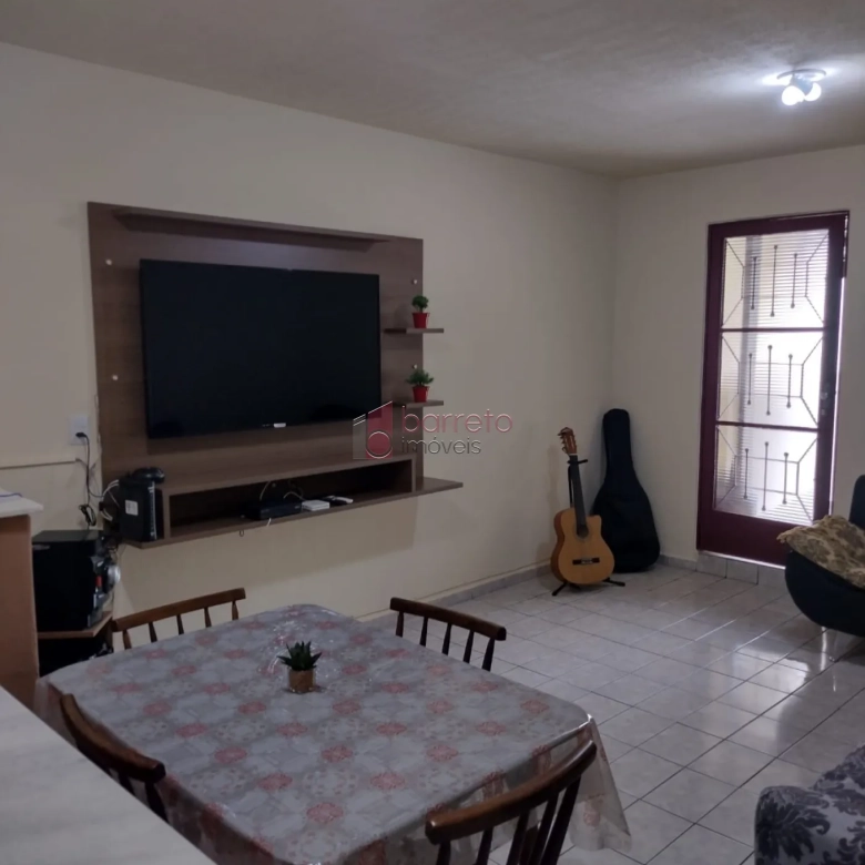 CASA À VENDA NO JARDIM MESSINA EM JUNDIAÍ/SP