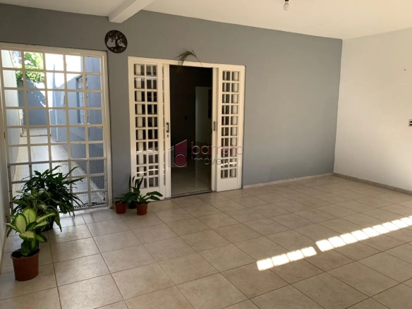 SOBRADO PARA VENDA E LOCAÇÃO NO BAIRRO TULIPAS – JUNDIAÍ/SP