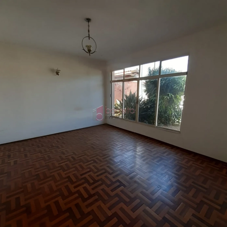 CASA TÉRREA À VENDA NA JARDIM RIO BRANCO EM JUNDIAÍ/SP