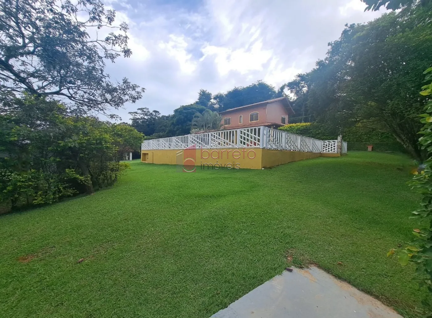 CHÁCARA PARA LOCAÇÃO E VENDA NO MEDEIROS – JUNDIAÍ/SP