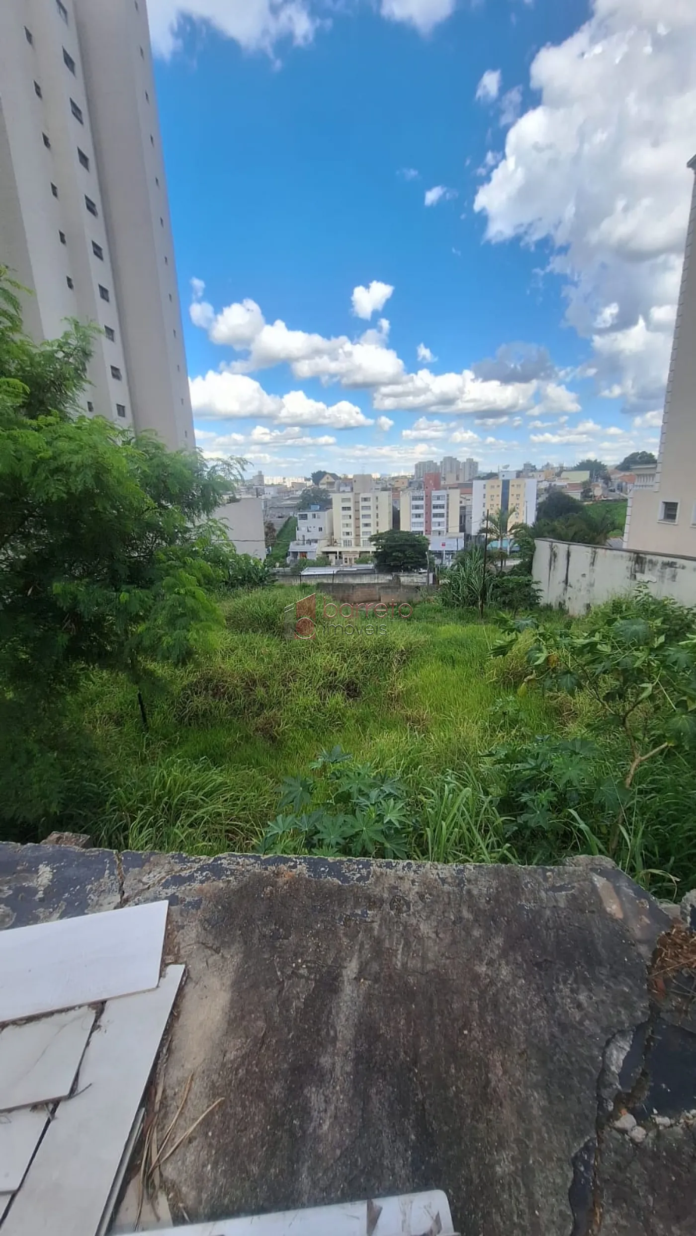 ÁREA PARA  LOCAÇÃO LOCALIZADO NO BAIRRO ANHANGABAÚ EM JUNDIAÍ/SP