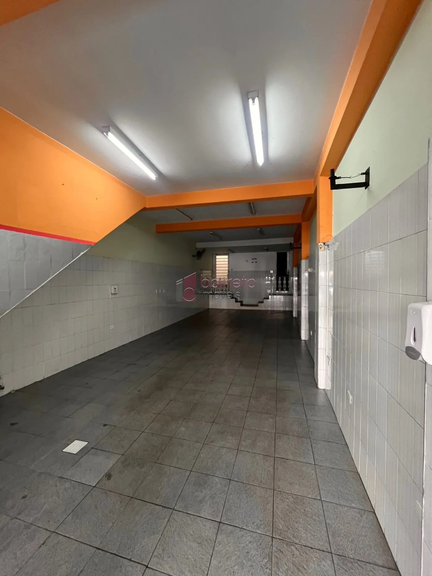 SALÃO COMERCIAL PARA LOCAÇÃO E VENDA NO CENTRO – JUNDIAÍ/SP