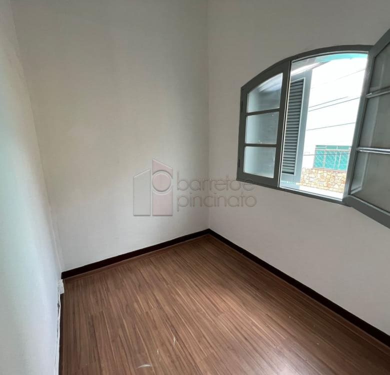 CASA COMERCIAL COM 147M² PARA LOCAÇÃO NO CENTRO DE JUNDIAÍ – SP.