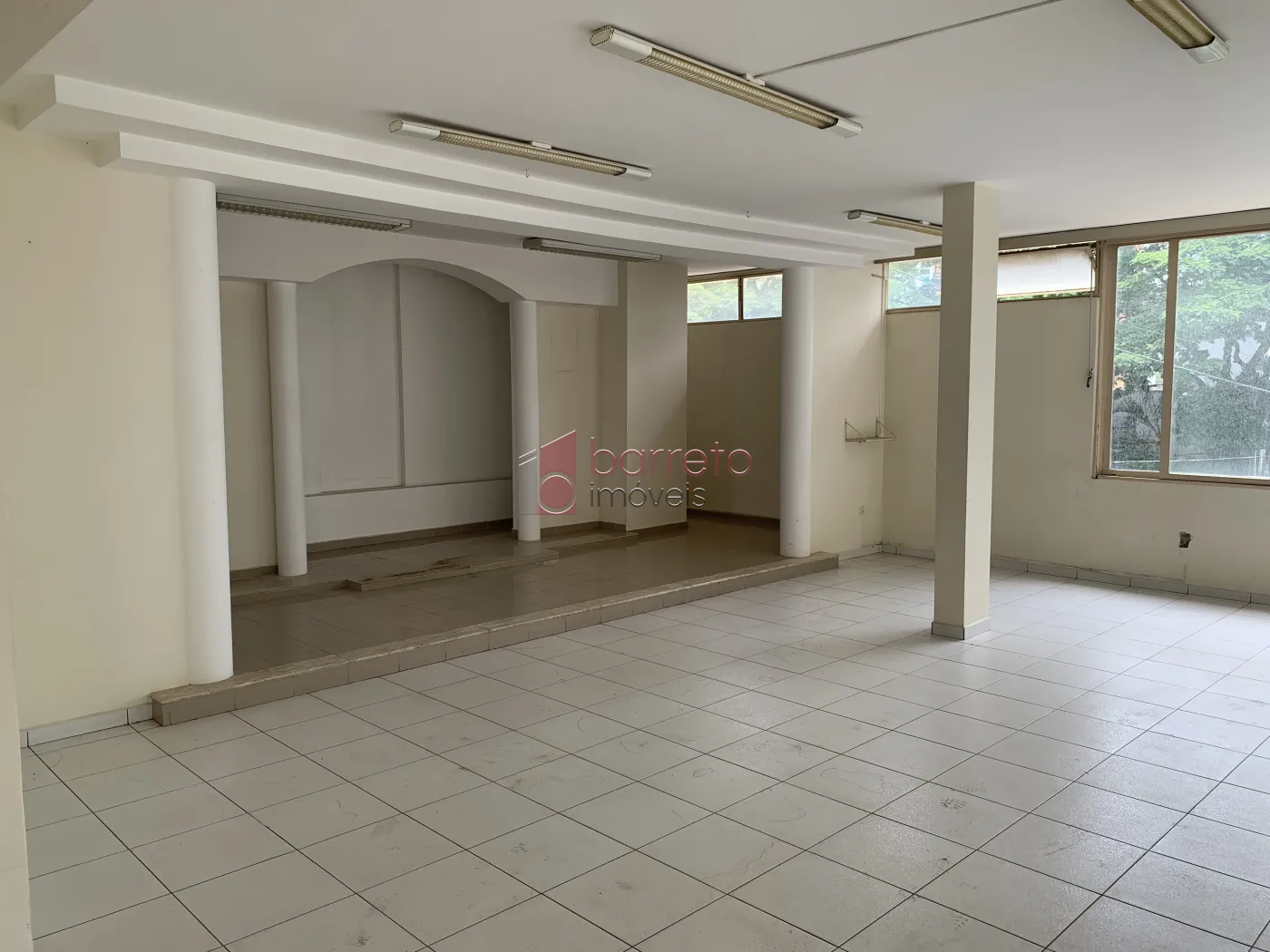 CASA COMERCIAL PARA LOCAÇÃO NO BAIRRO CHÁCARA URBANA EM JUNDIAÍ/SP