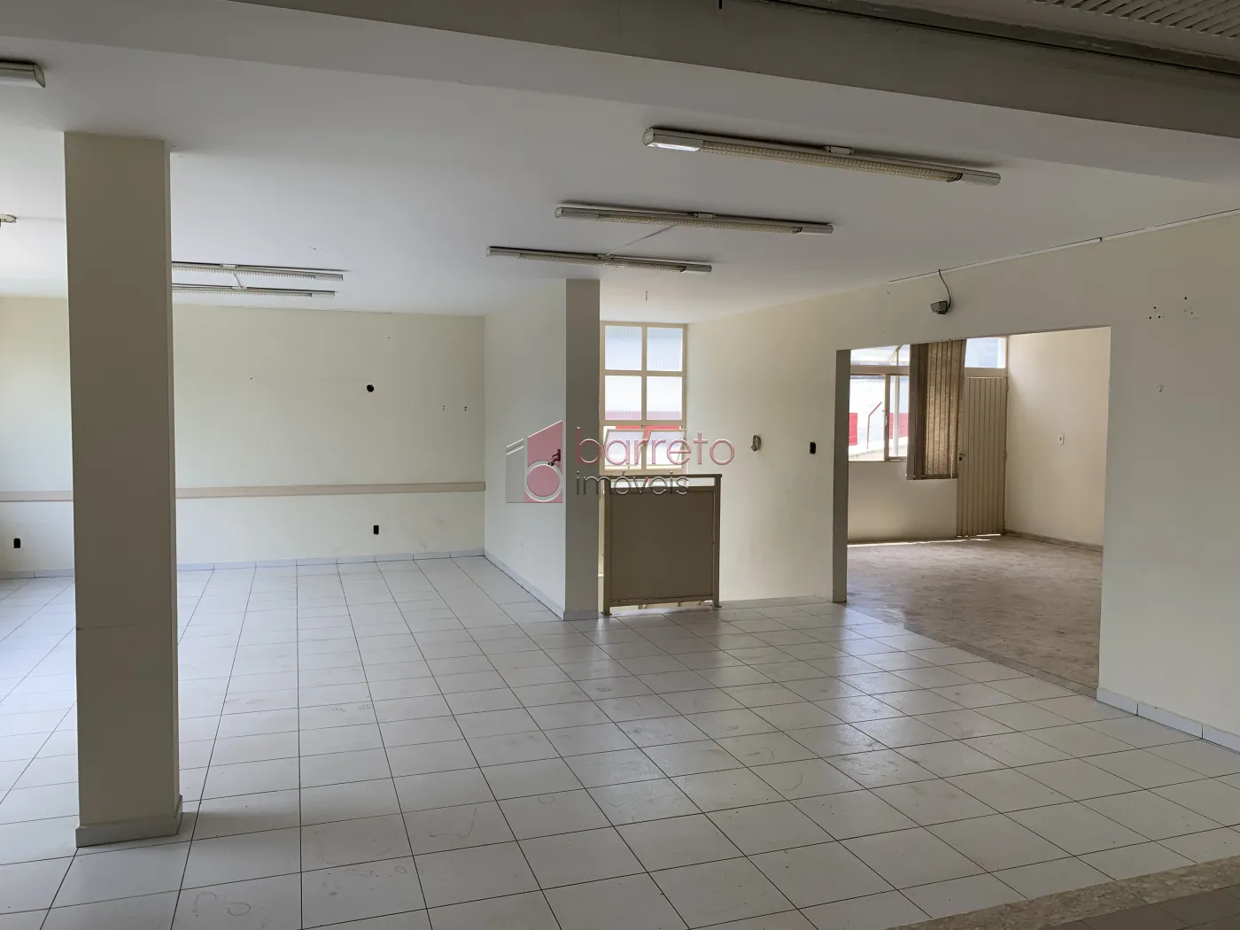 CASA COMERCIAL PARA LOCAÇÃO NO BAIRRO CHÁCARA URBANA EM JUNDIAÍ/SP
