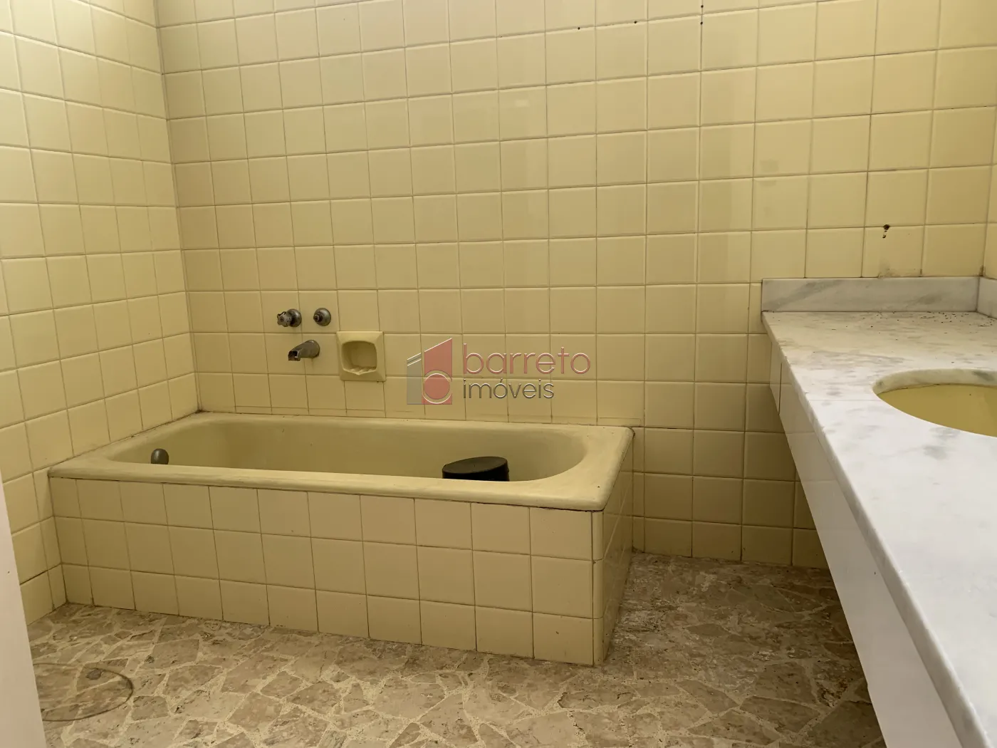 CASA COMERCIAL PARA LOCAÇÃO NO BAIRRO CHÁCARA URBANA EM JUNDIAÍ/SP