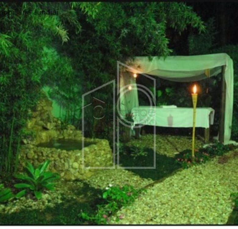Comercial Casa em Jundiaí