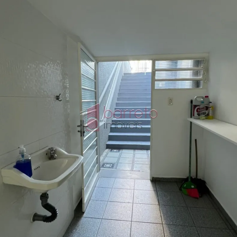 SOBRADO COMERCIAL PARA LOCAÇÃO NO JARDIM MESSINA – JUNDIAÍ/SP