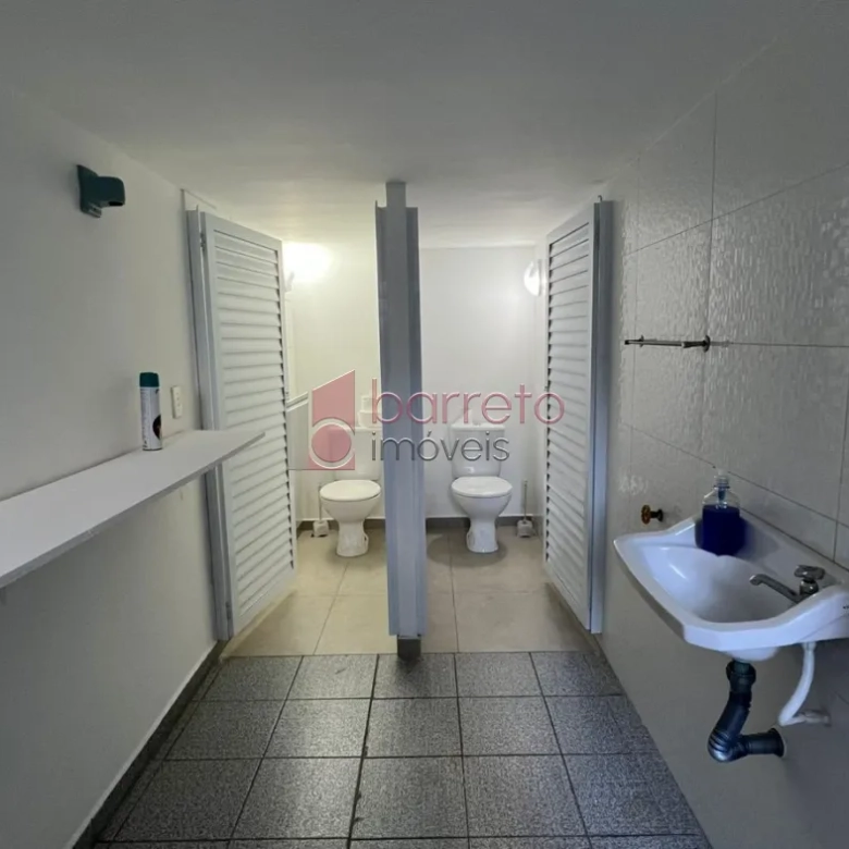SOBRADO COMERCIAL PARA LOCAÇÃO NO JARDIM MESSINA – JUNDIAÍ/SP