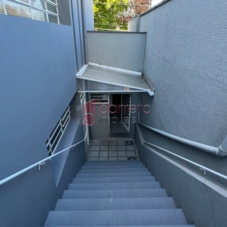 SOBRADO COMERCIAL PARA LOCAÇÃO NO JARDIM MESSINA – JUNDIAÍ/SP